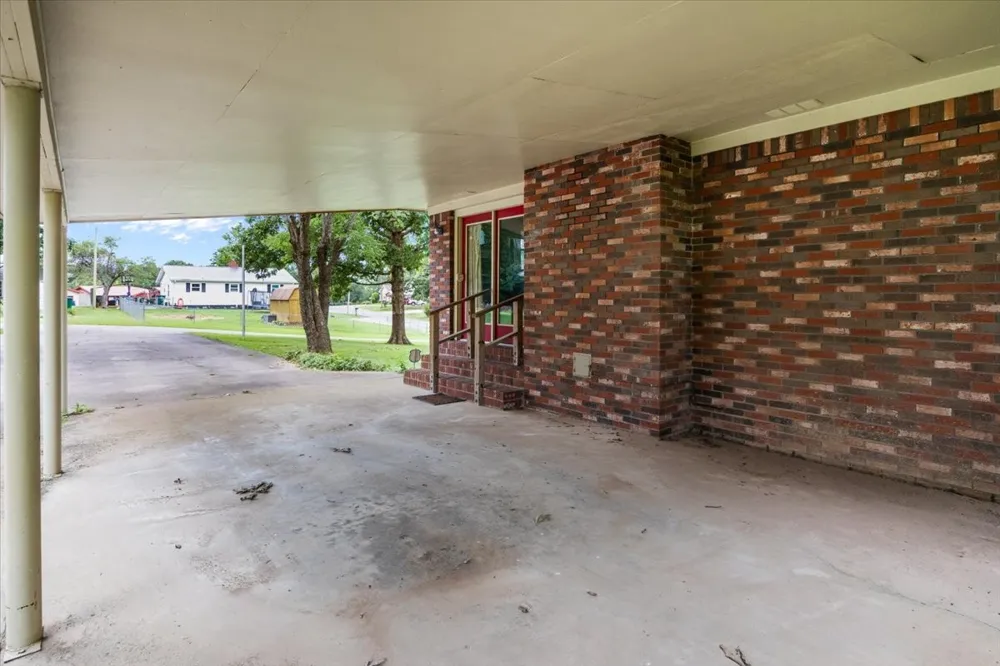 166 Parrish Ln Mc Ewen, TN 37101
