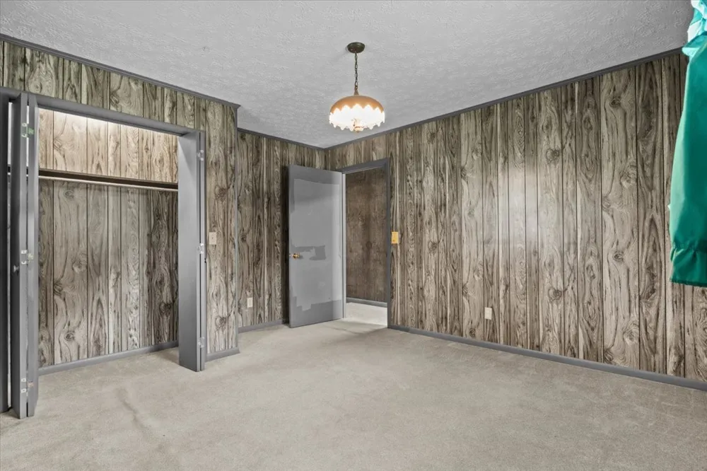 166 Parrish Ln Mc Ewen, TN 37101