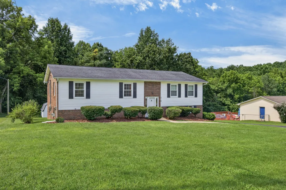 1716 Brookdale Ave Cookeville, TN 38506