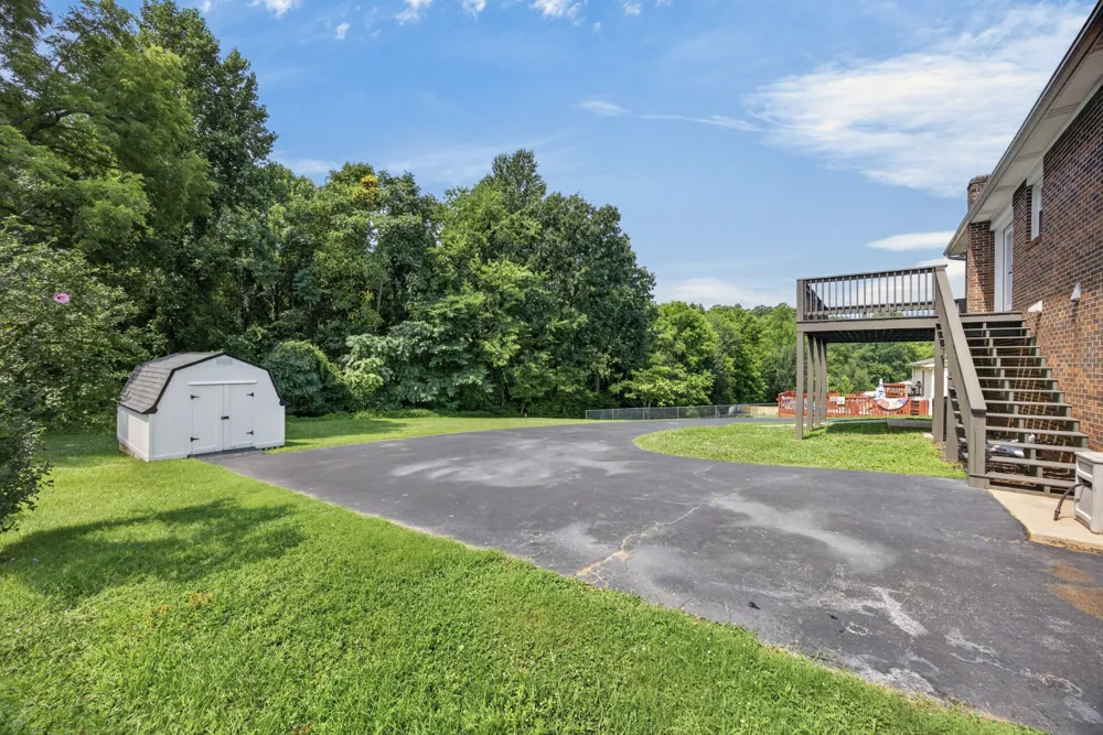 1716 Brookdale Ave Cookeville, TN 38506