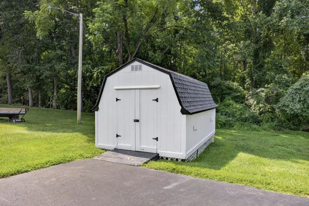 1716 Brookdale Ave Cookeville, TN 38506
