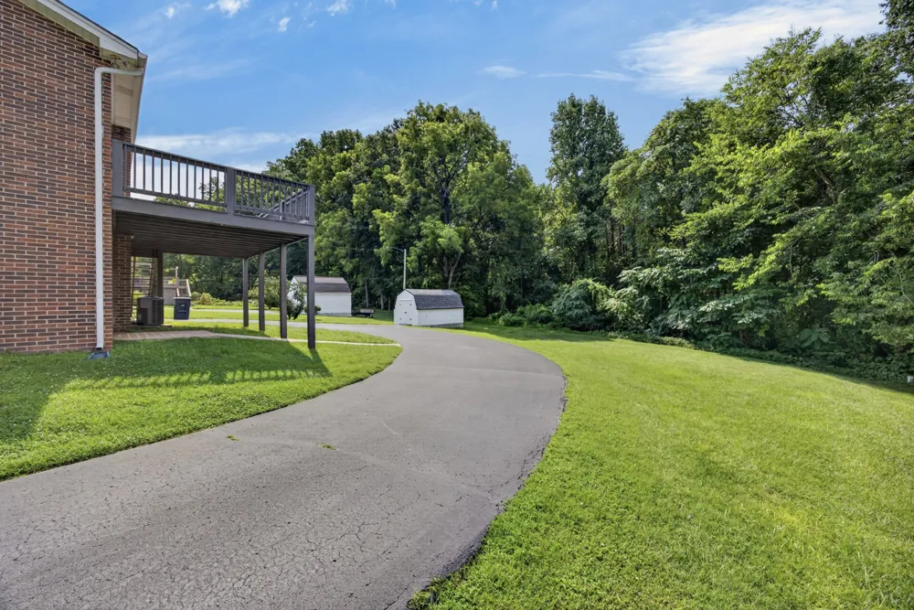 1716 Brookdale Ave Cookeville, TN 38506