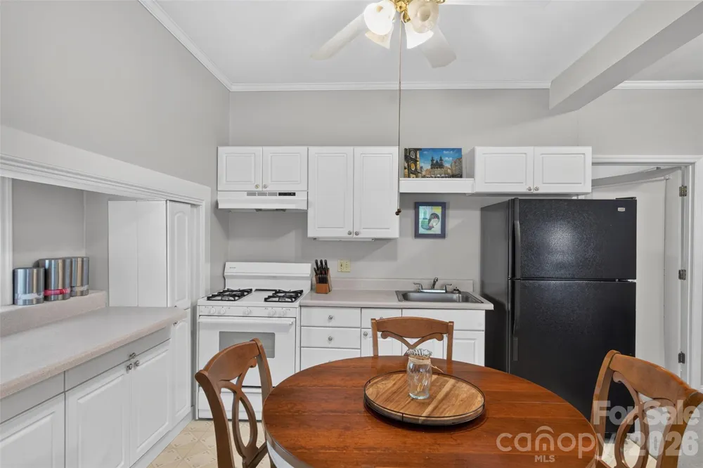 5301 Woodridge Drive Monroe, NC 28110