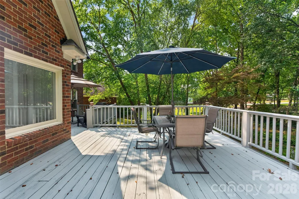 5301 Woodridge Drive Monroe, NC 28110