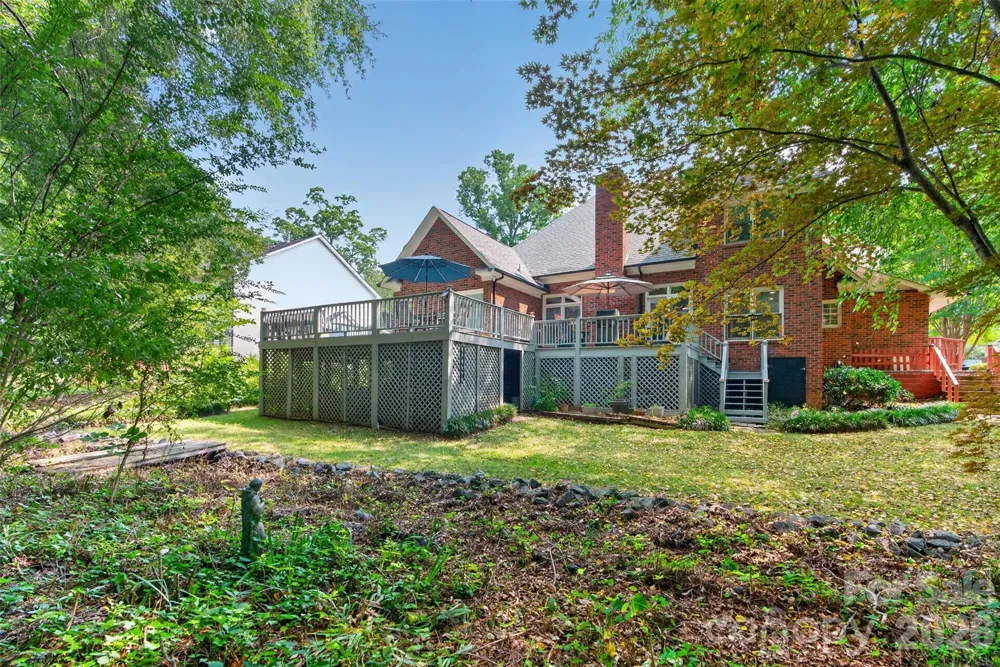 5301 Woodridge Drive Monroe, NC 28110