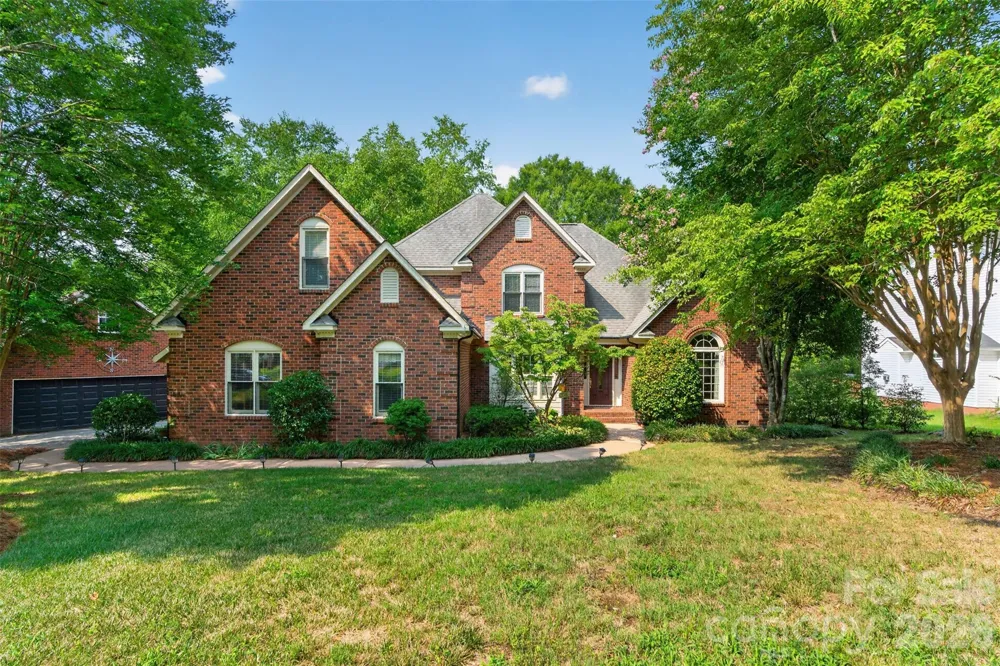 5301 Woodridge Drive Monroe, NC 28110