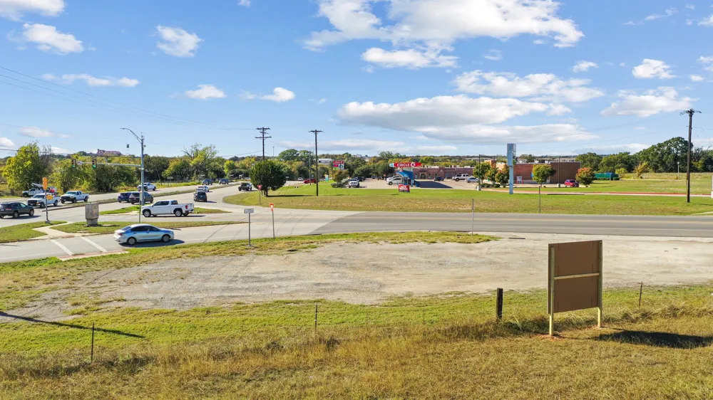 2101 Fort Worth Highway Weatherford, TX 76086