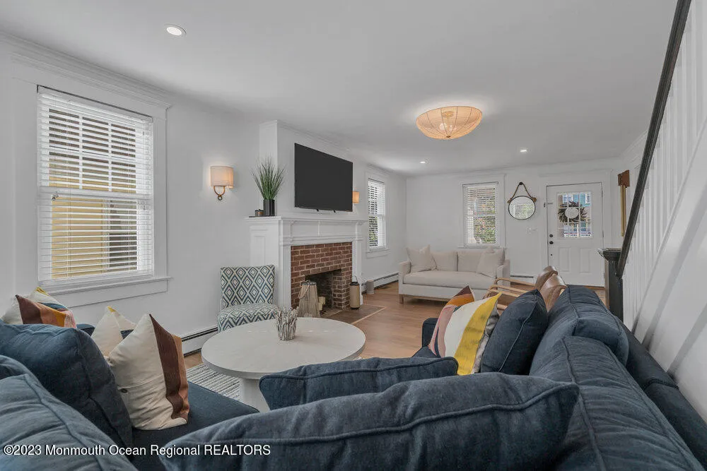 64 Curtis Avenue Manasquan, NJ 08736