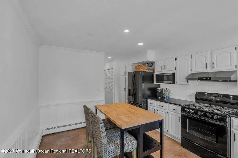 64 Curtis Avenue Manasquan, NJ 08736