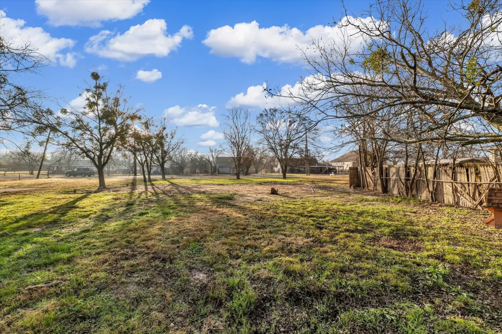 605 E Adams Street Itasca, TX 76055
