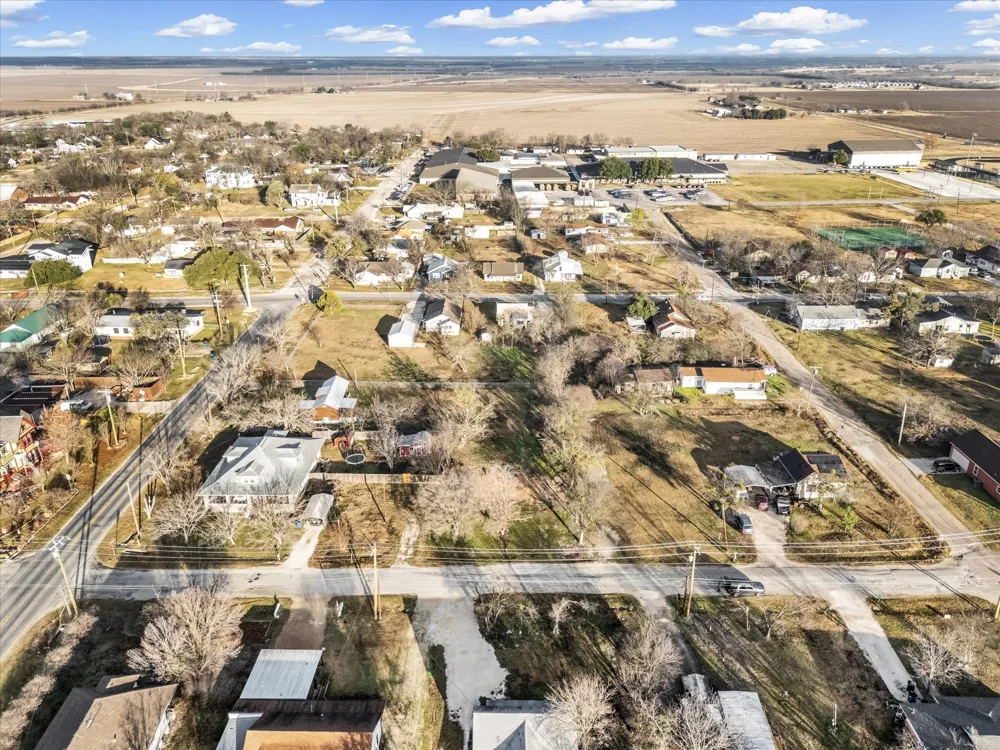 605 E Adams Street Itasca, TX 76055