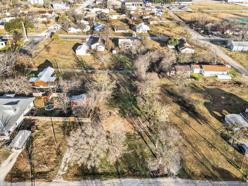 605 E Adams Street Itasca, TX 76055