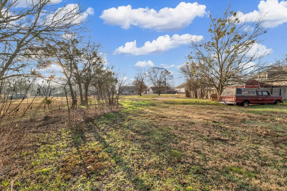 605 E Adams Street Itasca, TX 76055