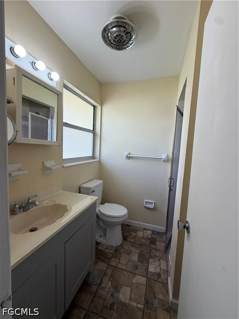 W Alverdez Avenue Clewiston, FL 33440