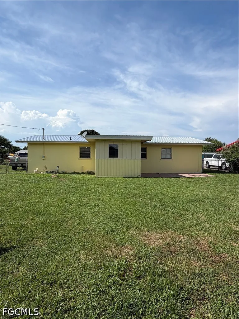 W Alverdez Avenue Clewiston, FL 33440