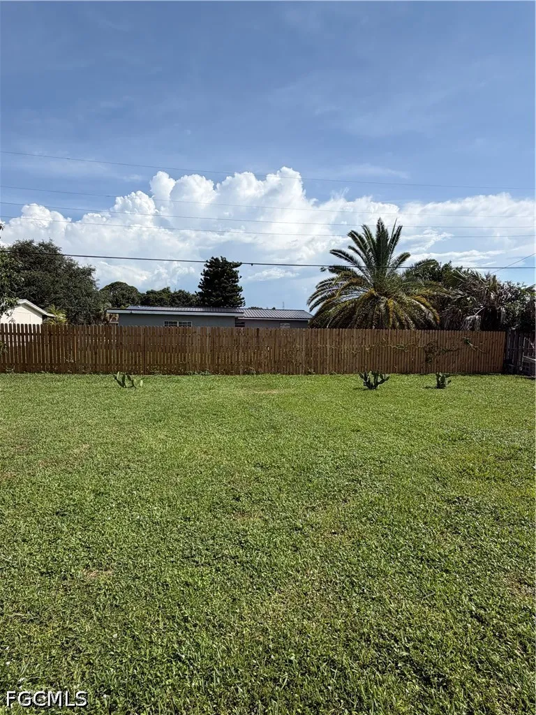 W Alverdez Avenue Clewiston, FL 33440