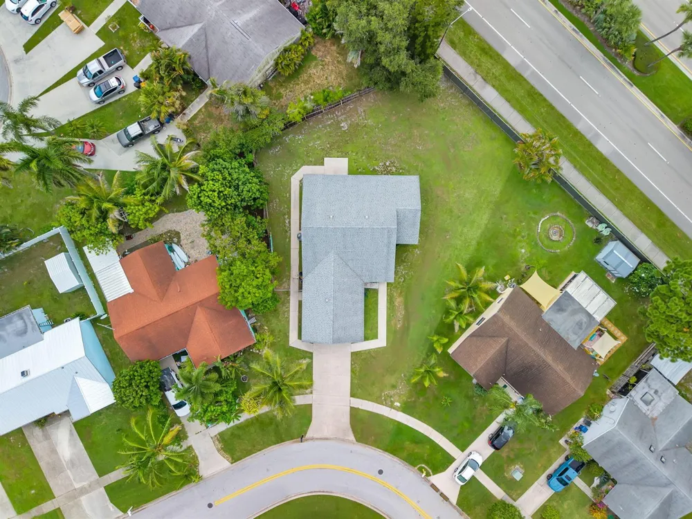 119 Lakeside Circle Jupiter, FL 33458