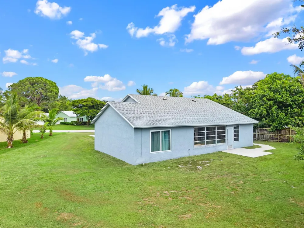 119 Lakeside Circle Jupiter, FL 33458