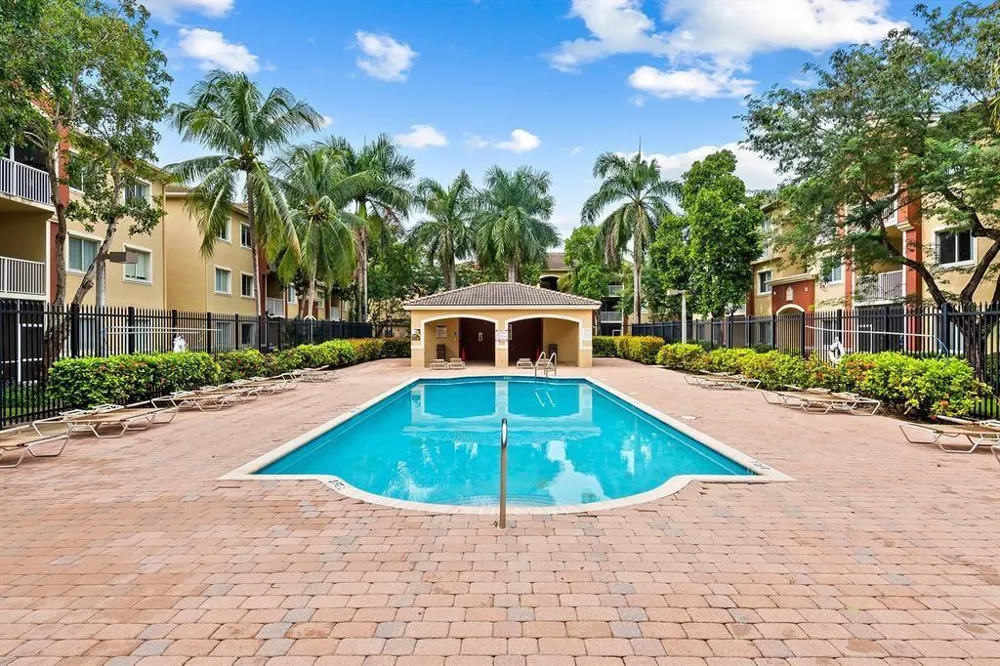 7085 NOVA DRIVE #311 Davie, FL 33317
