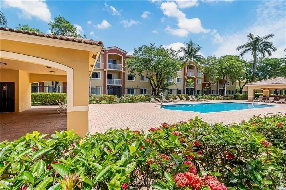 7085 NOVA DRIVE #311 Davie, FL 33317