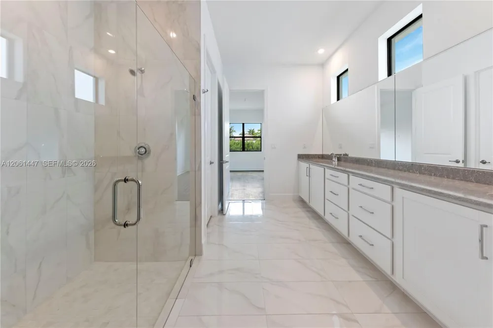 2671 NW 87th Ter Cooper City, FL 33024