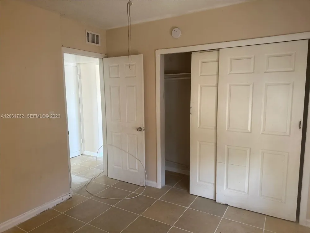621 SW 15th Ave #1 Miami, FL 33135