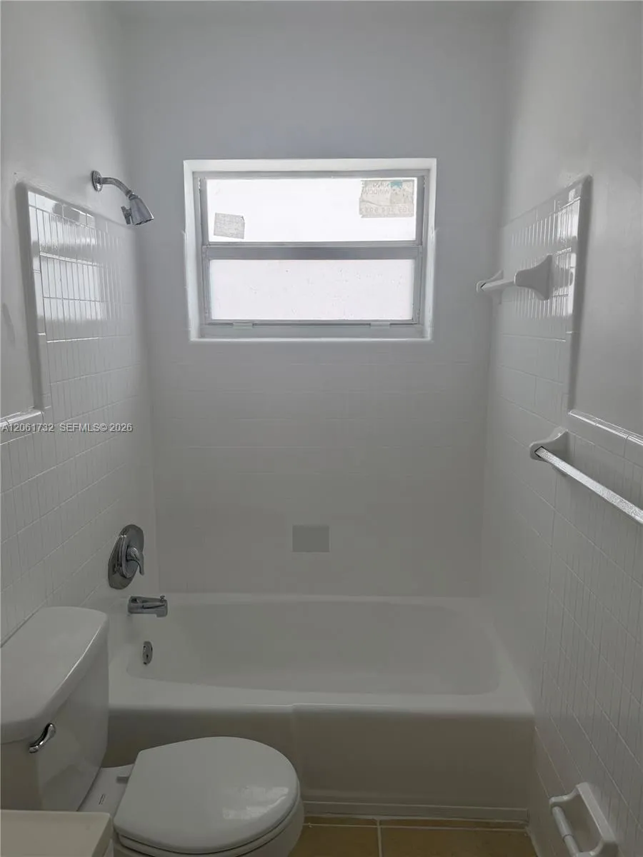 621 SW 15th Ave #1 Miami, FL 33135
