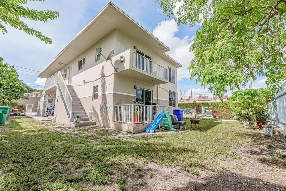 621 SW 15th Ave #1 Miami, FL 33135