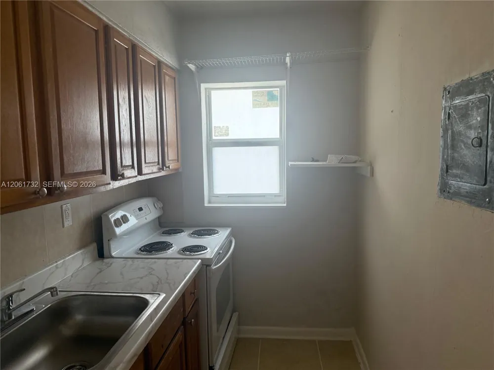621 SW 15th Ave #1 Miami, FL 33135
