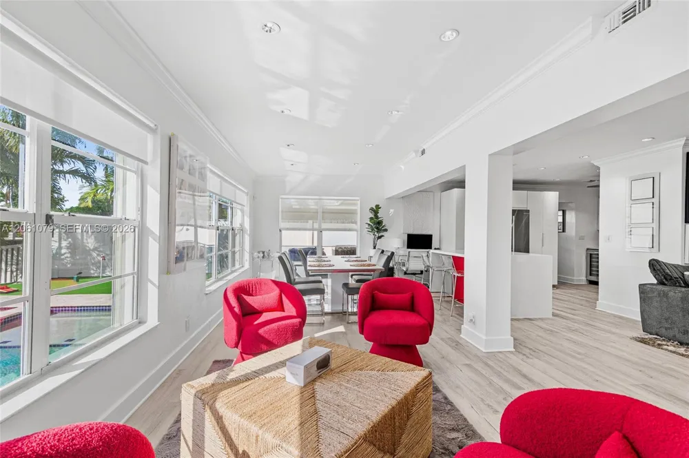 2207 NE 16th Ave Wilton Manors, FL 33305
