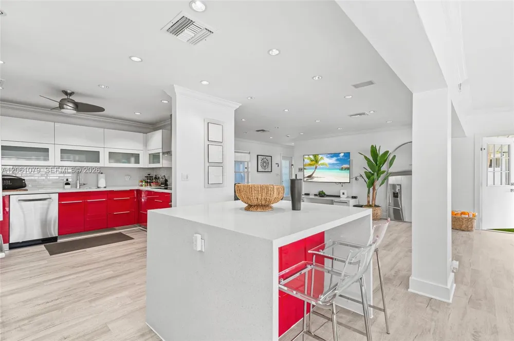 2207 NE 16th Ave Wilton Manors, FL 33305