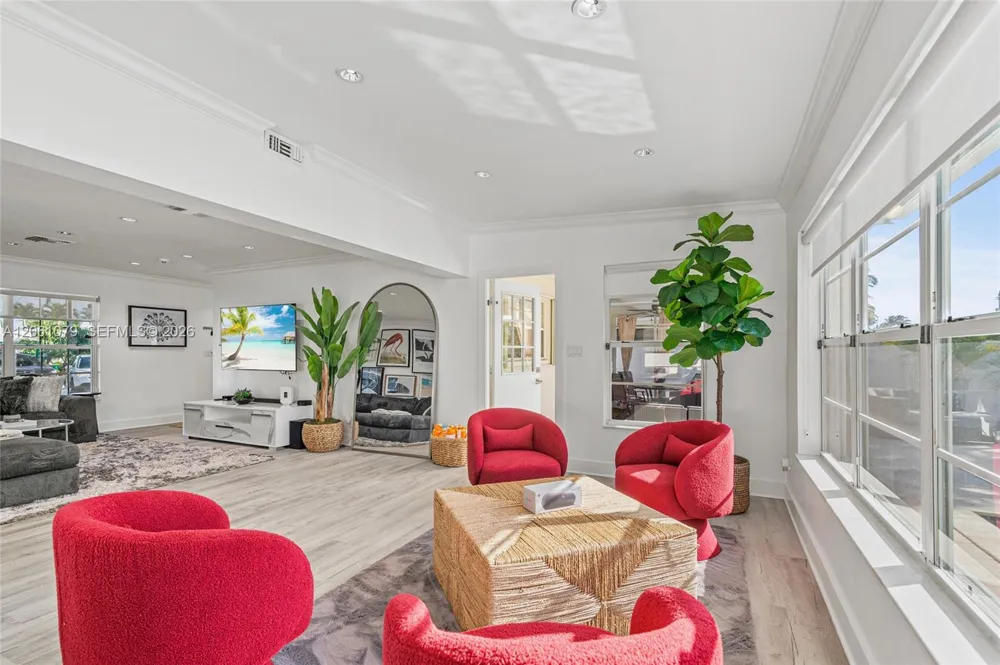 2207 NE 16th Ave Wilton Manors, FL 33305