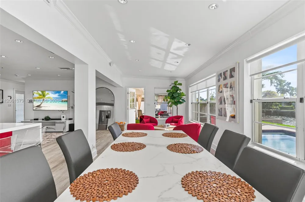 2207 NE 16th Ave Wilton Manors, FL 33305