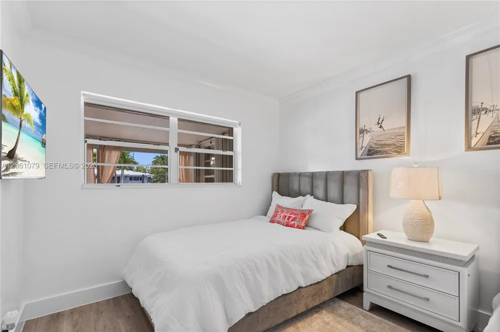 2207 NE 16th Ave Wilton Manors, FL 33305
