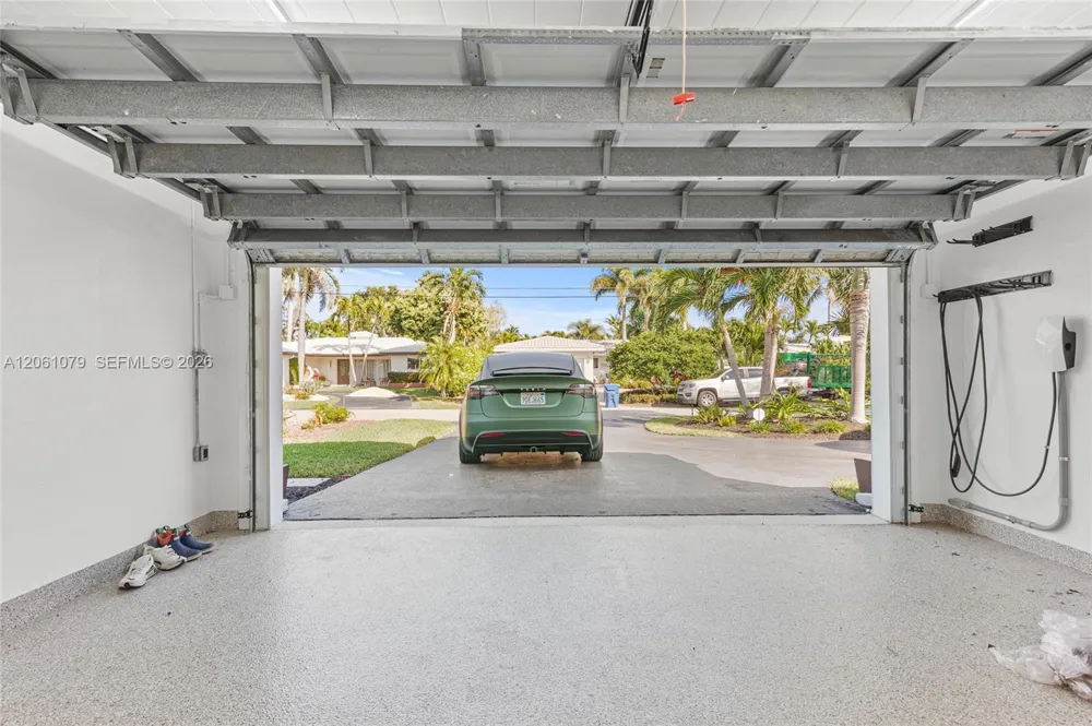 2207 NE 16th Ave Wilton Manors, FL 33305