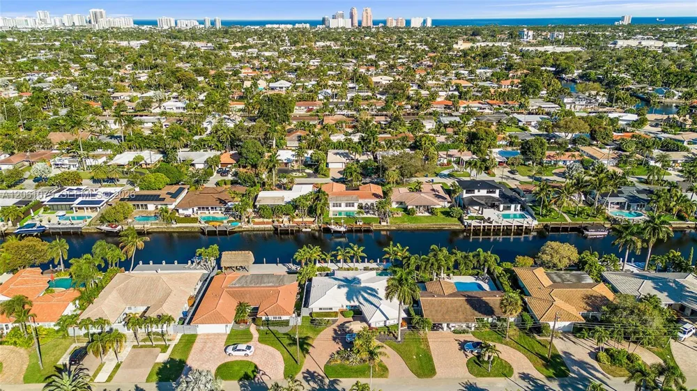 2207 NE 16th Ave Wilton Manors, FL 33305