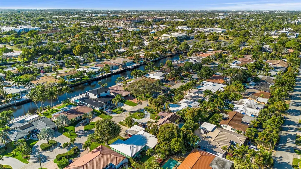 2207 NE 16th Ave Wilton Manors, FL 33305
