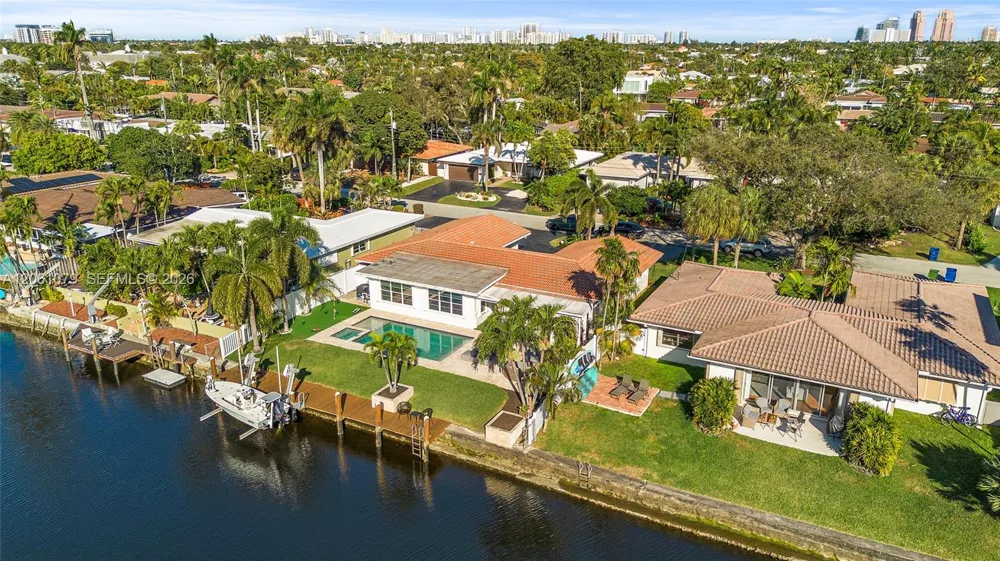 2207 NE 16th Ave Wilton Manors, FL 33305