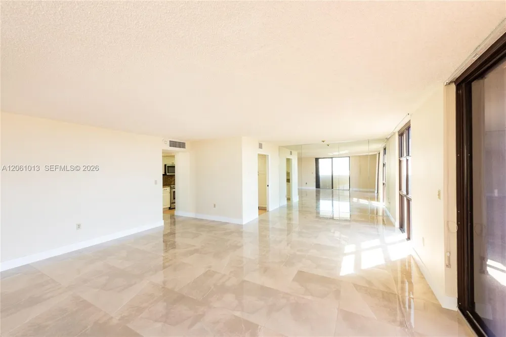 600 Biltmore Way #1014 Coral Gables, FL 33134