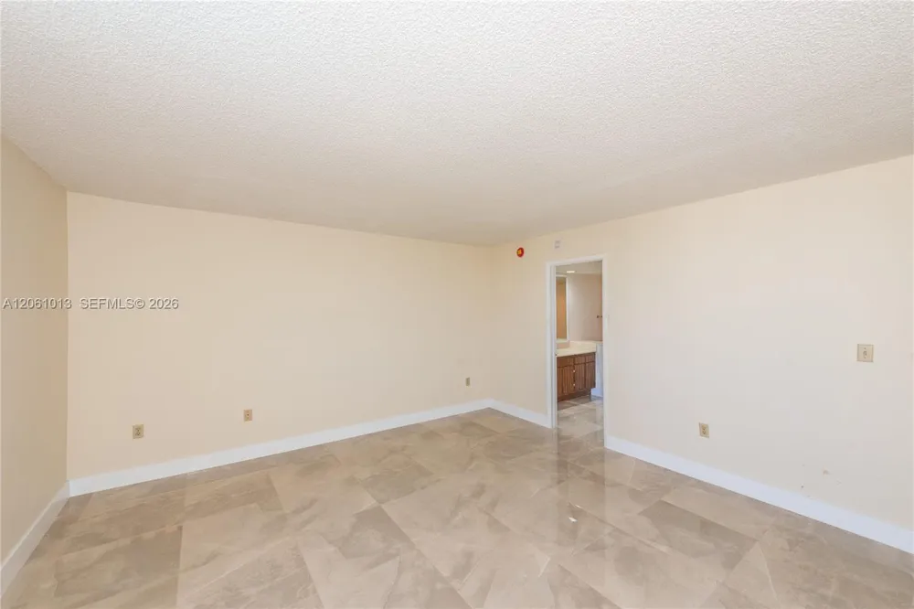 600 Biltmore Way #1014 Coral Gables, FL 33134