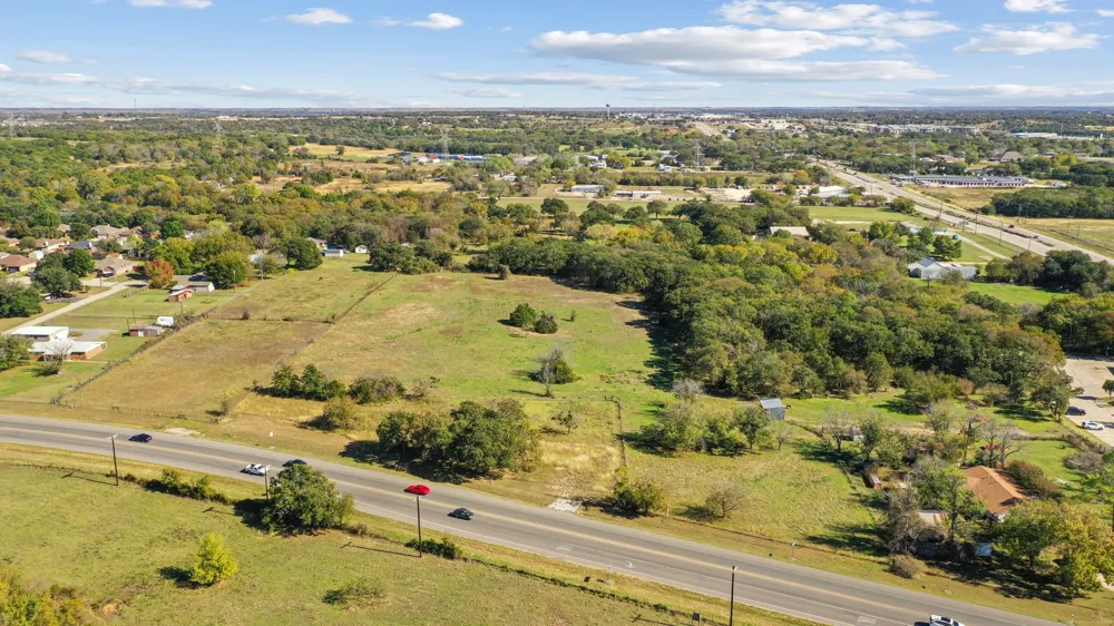 106 Azle Highway Weatherford, TX 76085