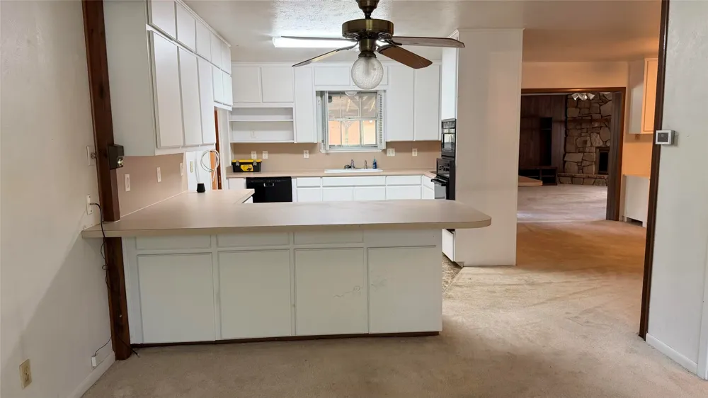401 Glenhaven Drive Azle, TX 76020
