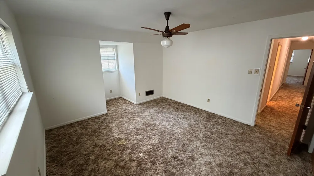 401 Glenhaven Drive Azle, TX 76020