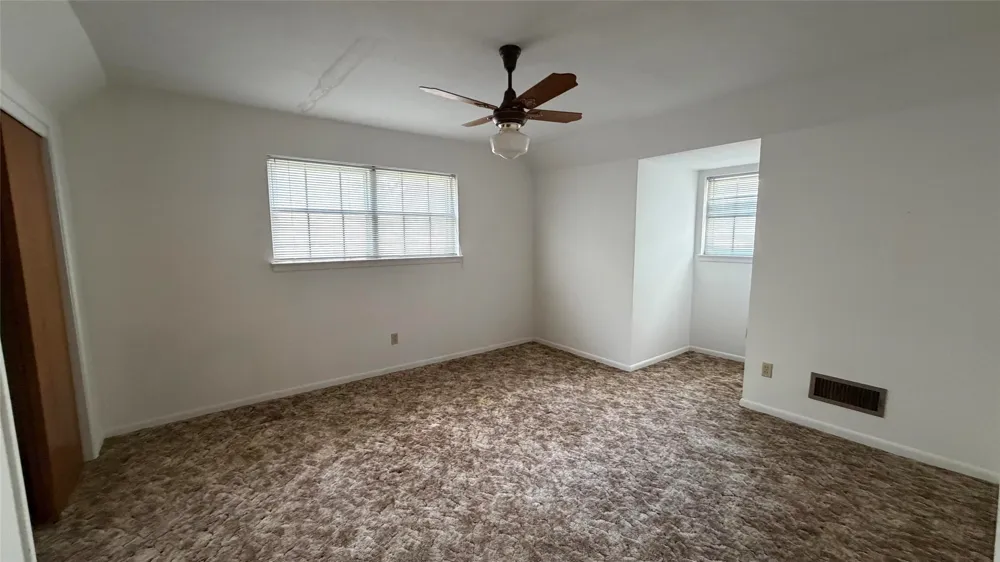 401 Glenhaven Drive Azle, TX 76020