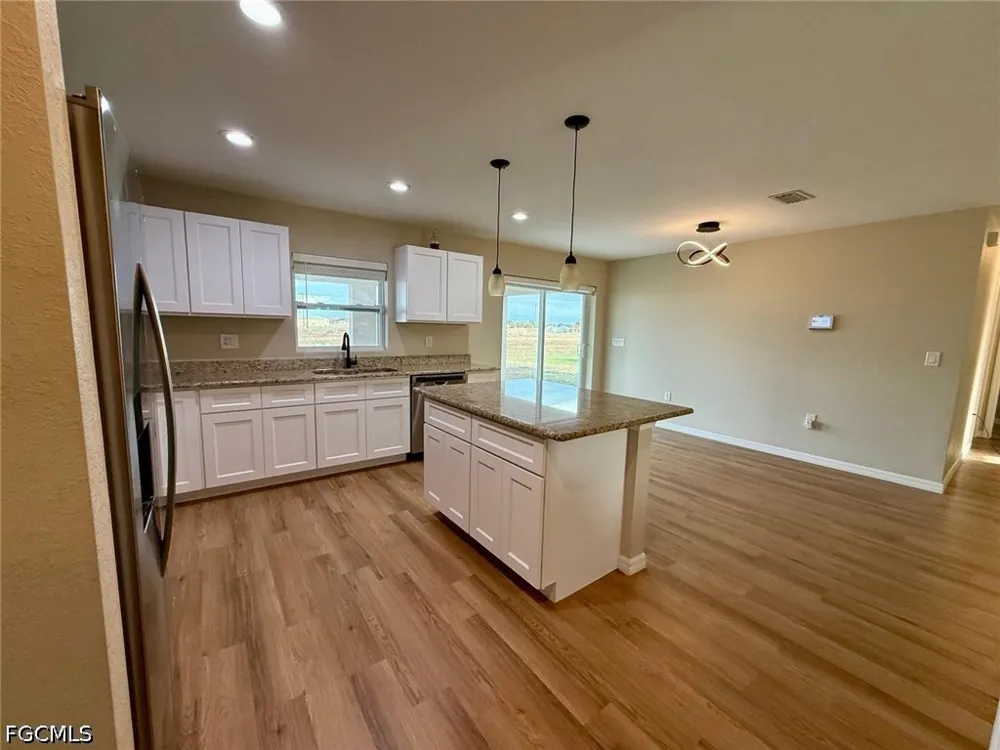 WALDO CIRCLE Labelle, FL 33935