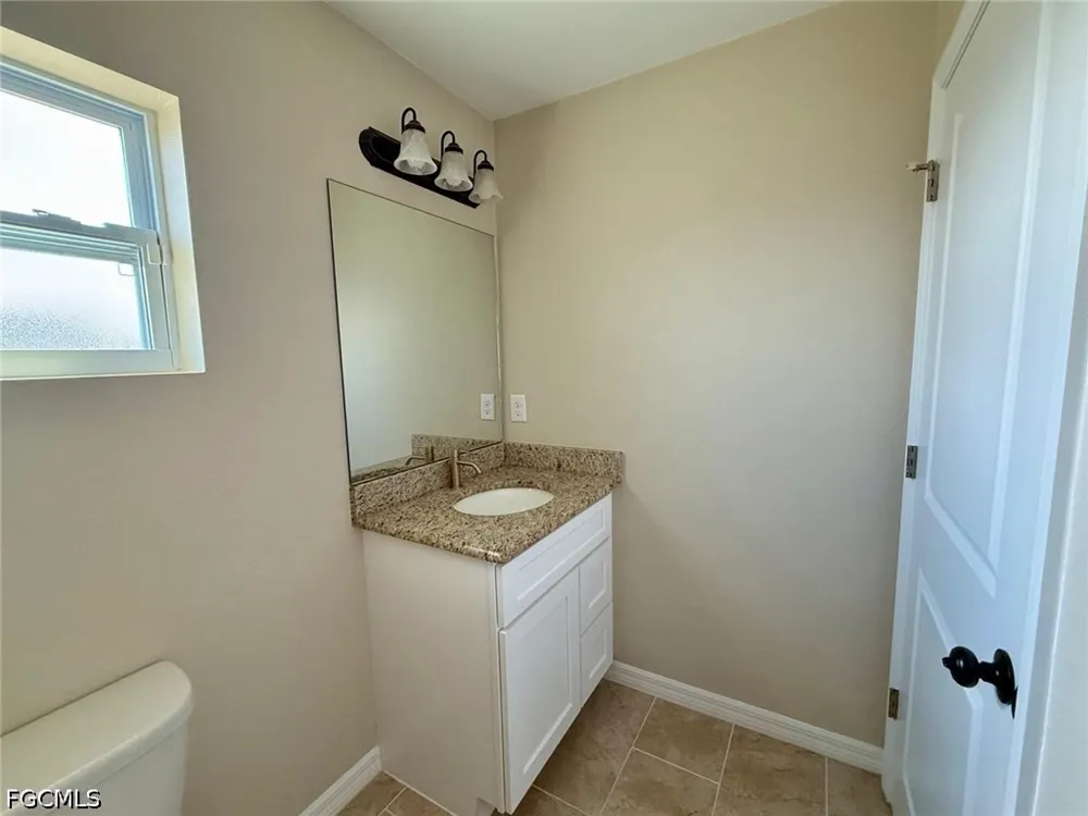 WALDO CIRCLE Labelle, FL 33935