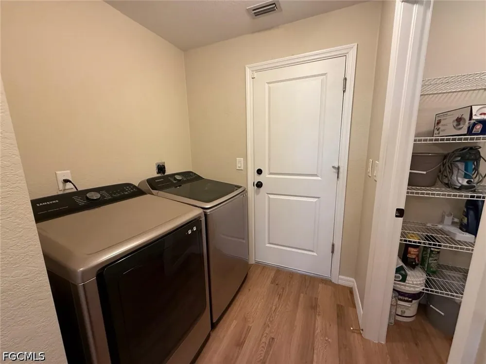 WALDO CIRCLE Labelle, FL 33935