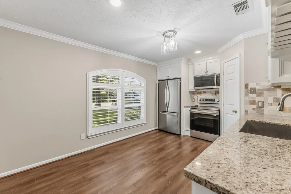 511 Springwood Drive Conroe, TX 77385