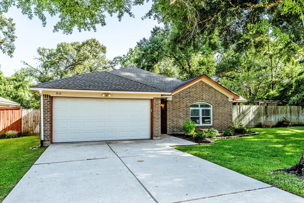 511 Springwood Drive Conroe, TX 77385