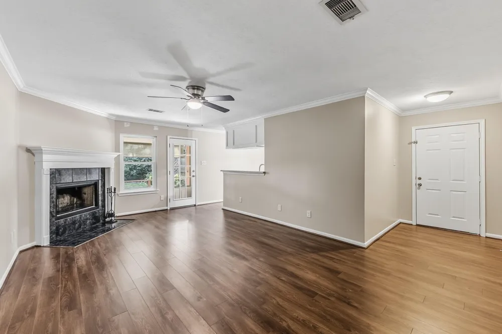 511 Springwood Drive Conroe, TX 77385